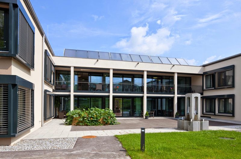 Pflegeheim Bezirksalten- und Pflegeheim Haslach a.d.M. – Außenansicht