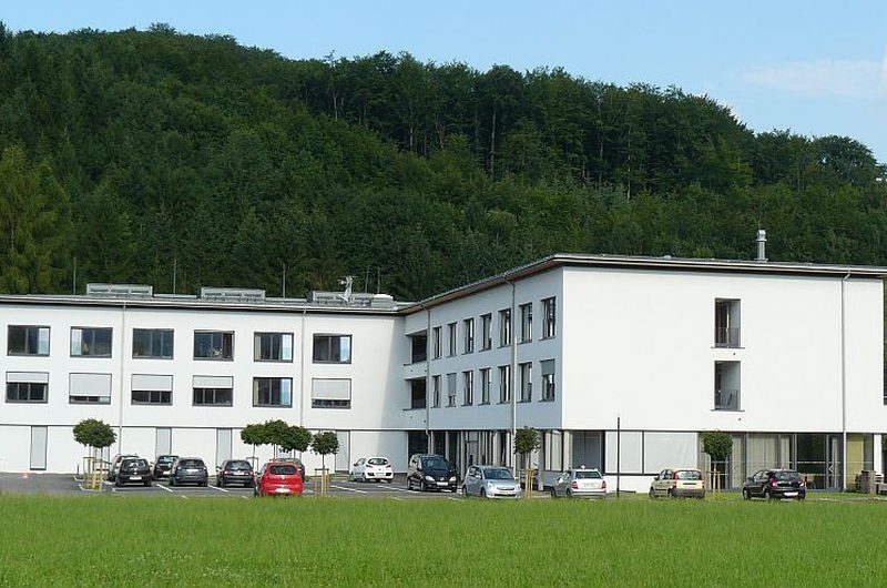 Pflegeheim Bezirksseniorenheim Sarsteinerstiftung – Außenansicht