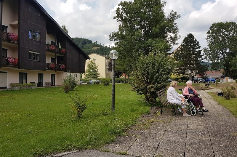 Pflegeheim Bezirksseniorenheim Scharnstein – Außenansicht