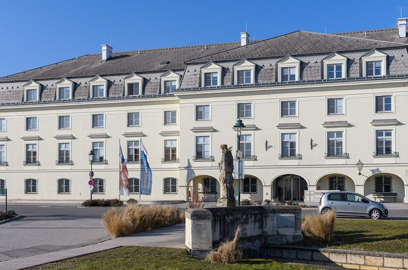 Pflegeheim Kreuzschwestern Wohnen mit Pflege Haus Elisabeth Laxenburg – Außenansicht