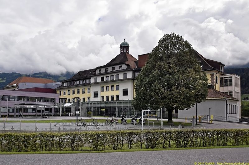 Pflegeheim LANDES-PFLEGEKLINIK TIROL – Außenansicht