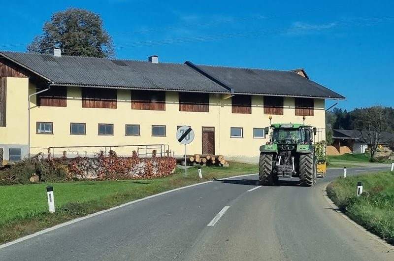 Pflegeheim LASATA Betreuungs- u. Pflegeheim GmbH und Alzheimerzentrum – Außenansicht