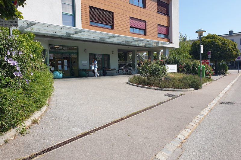 Pflegeheim NÖ Pflege- und Betreuungszentrum Gänserndorf – Außenansicht
