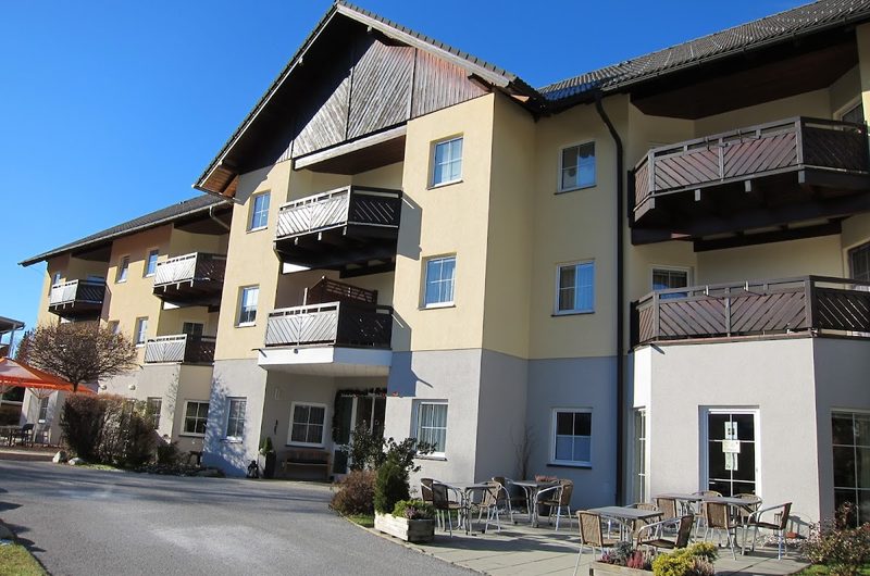 Pflegeheim Pflege mit Herz – Eschenhof – Außenansicht