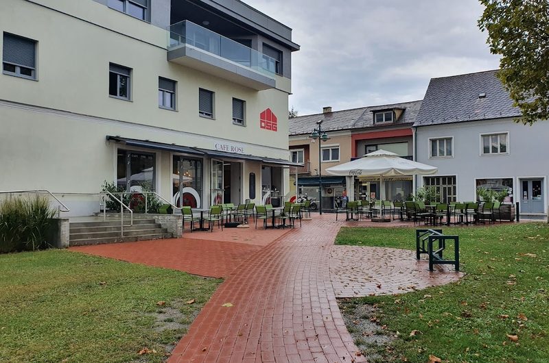 Pflegeheim Pflegezentrum “Am Schloßpark” – Außenansicht