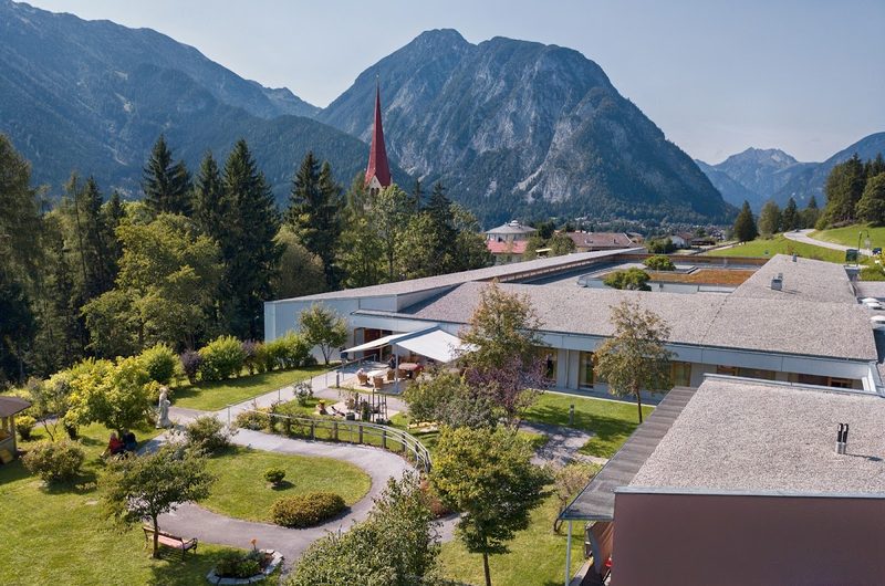 Pflegeheim SeneCura Sozialzentrum Region Achensee Haus St. Notburga – Außenansicht