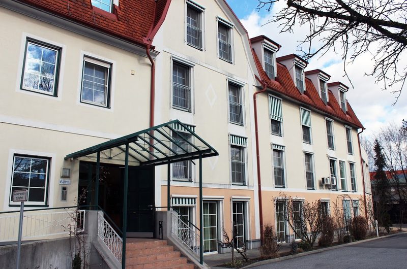Pflegeheim Seniorenhaus Kamille – Außenansicht