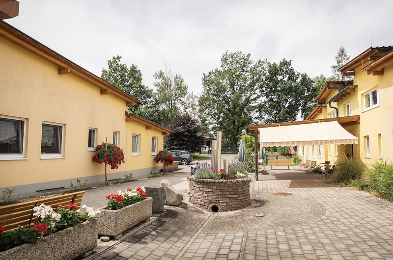 Pflegeheim Seniorenheim Neuherz-Geier – Außenansicht