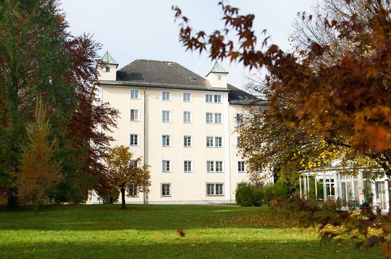 Pflegeheim Seniorenresidenz Schloss Kahlsperg gGmbH – Außenansicht
