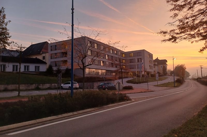 Pflegeheim St. Raphael | Wohnen mit Pflege | Bad Schallerbach – Außenansicht